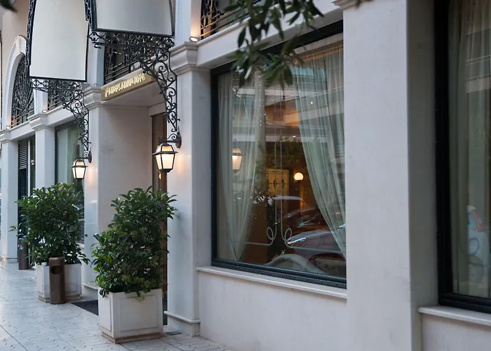 Athens Atrium & Jacuzzi Suites